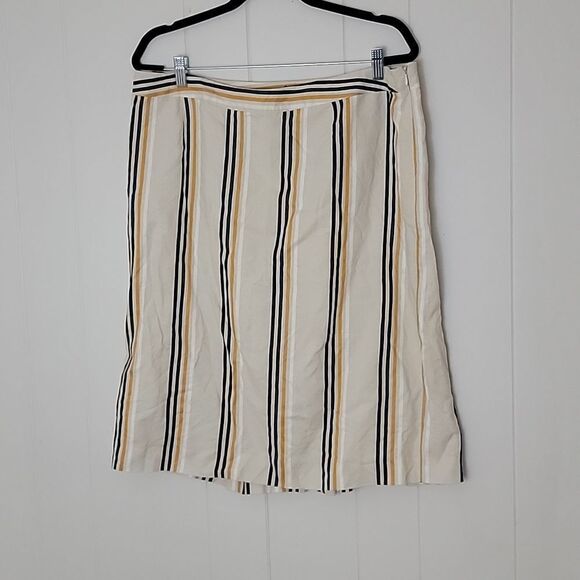 Knee length stripe skirt - Picture 1 of 3